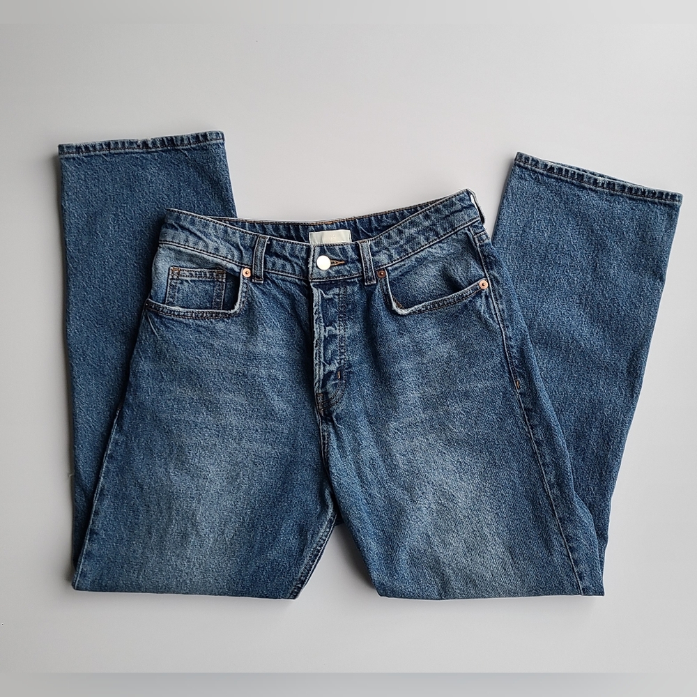 H&M Women's Dark Wash‎ Jeans size 8